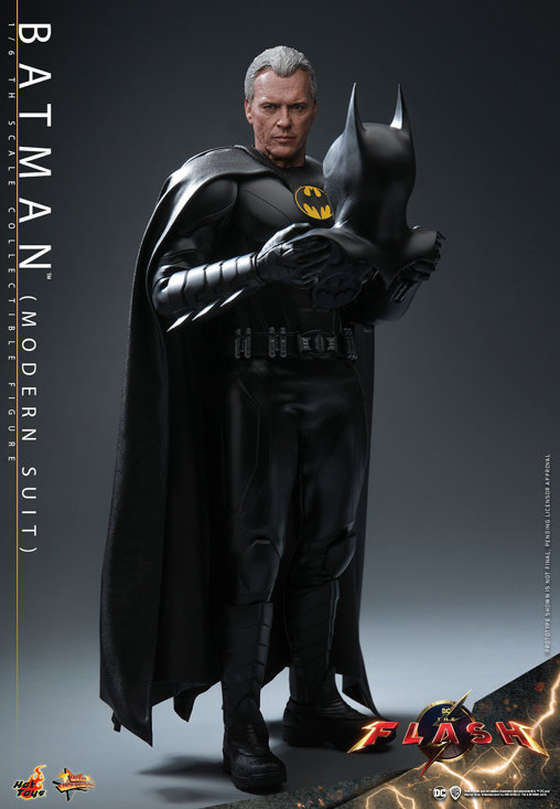 The Flash: Batman - Modern Suit, 1/6 Figur von Hot Toys