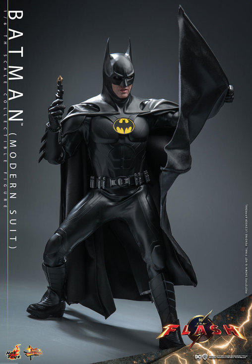 The Flash: Batman - Modern Suit, 1/6 Figur von Hot Toys