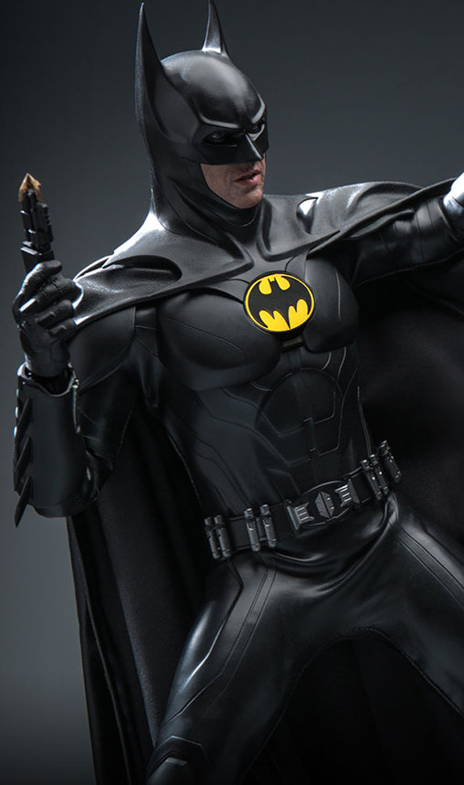The Flash: Batman - Modern Suit, 1/6 Figur von Hot Toys