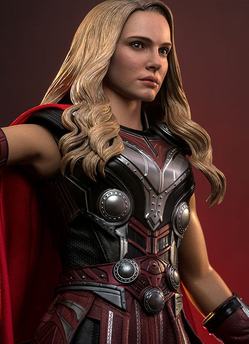 Thor - Love and Thunder: Mighty Thor, 1/6 Figur von Hot Toys