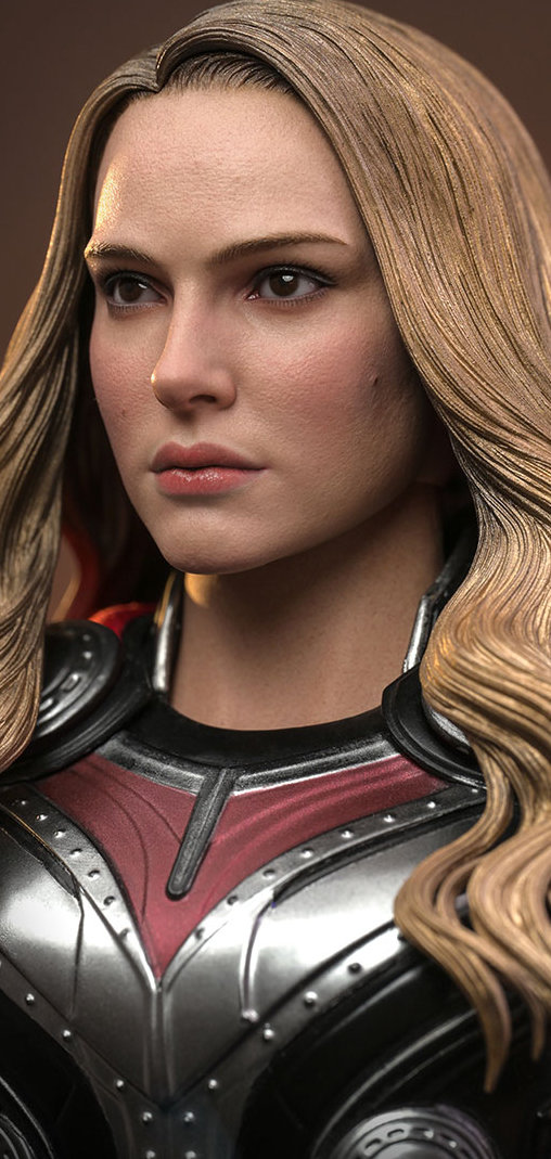 Thor - Love and Thunder: Mighty Thor, 1/6 Figur von Hot Toys