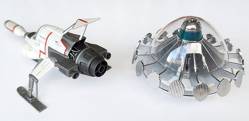 UFO: Shado Interceptor und Ufo Saucer, Fertig-Modell von Product Enterprise
