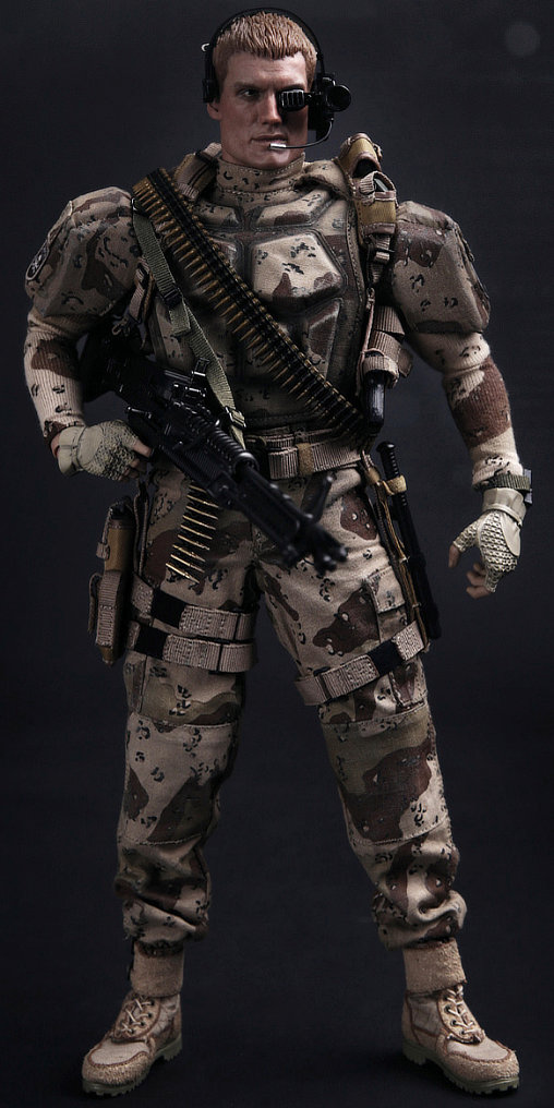 Universal Soldier: Andrew Scott GR13, 1/6 Figur ... https://spaceart.de/produkte/uvs002-universal-soldier-andrew-scott-gr13-dolph-lundgren-figur-blitzway-damtoys-dms001-8809321478855-spaceart.php