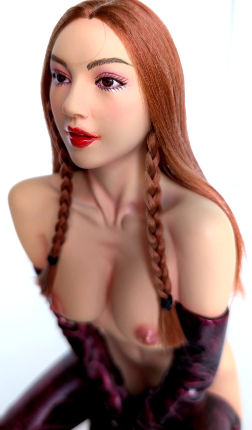 Velvet Vision: Aurelia - Real Hair, Statue von SPACEart