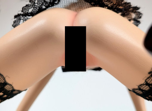 Velvet Vision: Aurelia - Real Hair, Statue von SPACEart