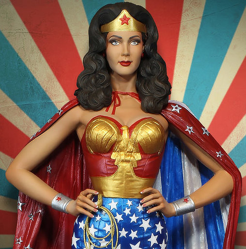 Wonder Woman: Wonder Woman - Cape Variant, Statue ... https://spaceart.de/produkte/wow004-wonder-woman-cape-variant-statue-tweeterhead-904273-051497209575-spaceart.php