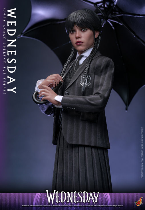 Wednesday: Wednesday Addams, 1/6 Figur von Hot Toys
